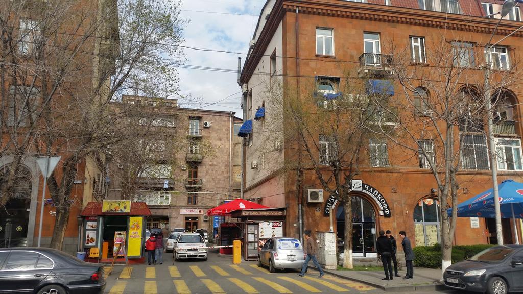 Karson Guest House And Tours Erivan Dış mekan fotoğraf
